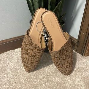 Brand new faux suede flats. Size 8